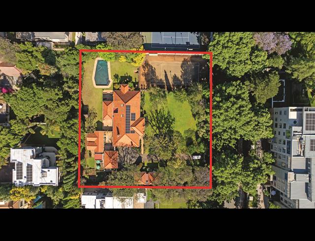 3,965M² VACANT LAND FOR SALE IN HOUGHTON ESTATE